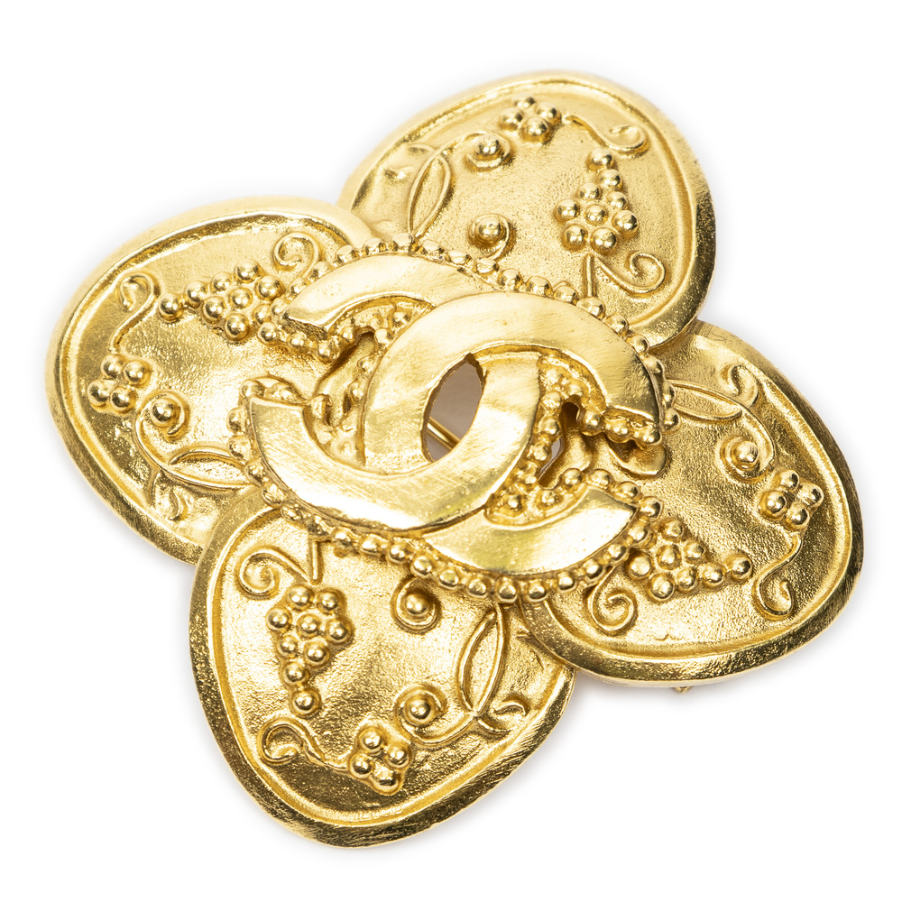 Chanel CC Grapevine Motif Clover Brooch